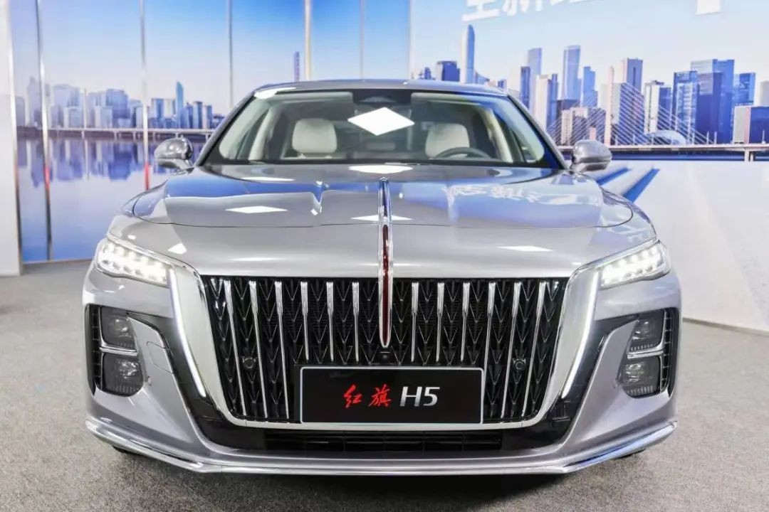 提供三种动力,预售价17万元起,全新红旗H5开启预售