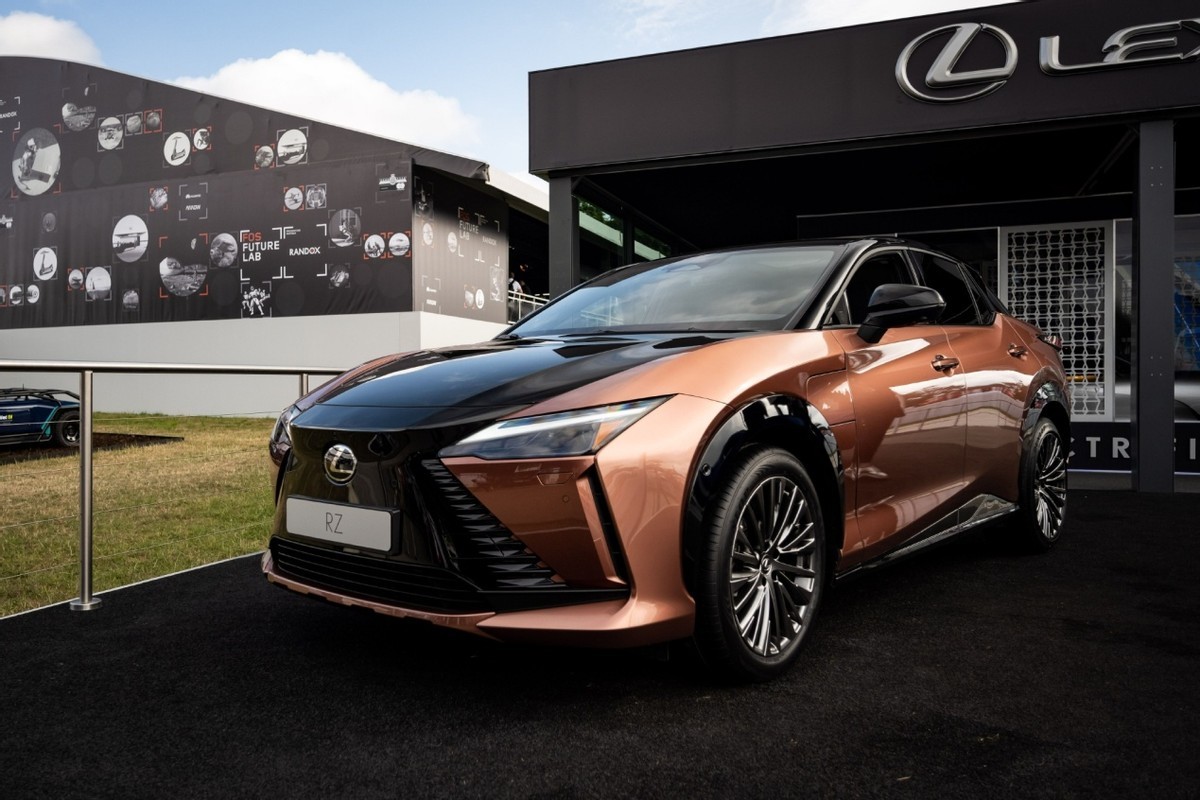 Lexus全新纯电性能跑车亮相古德伍德速度节,2s破百的成绩亮了