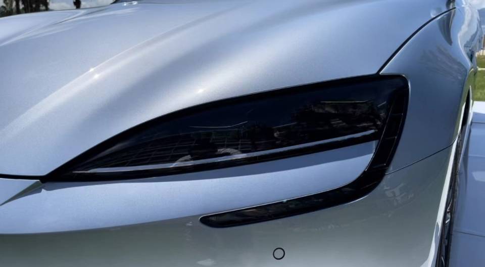 预售订单破11万,实力不输特斯拉Model3,比亚迪海豹真“爆”了!