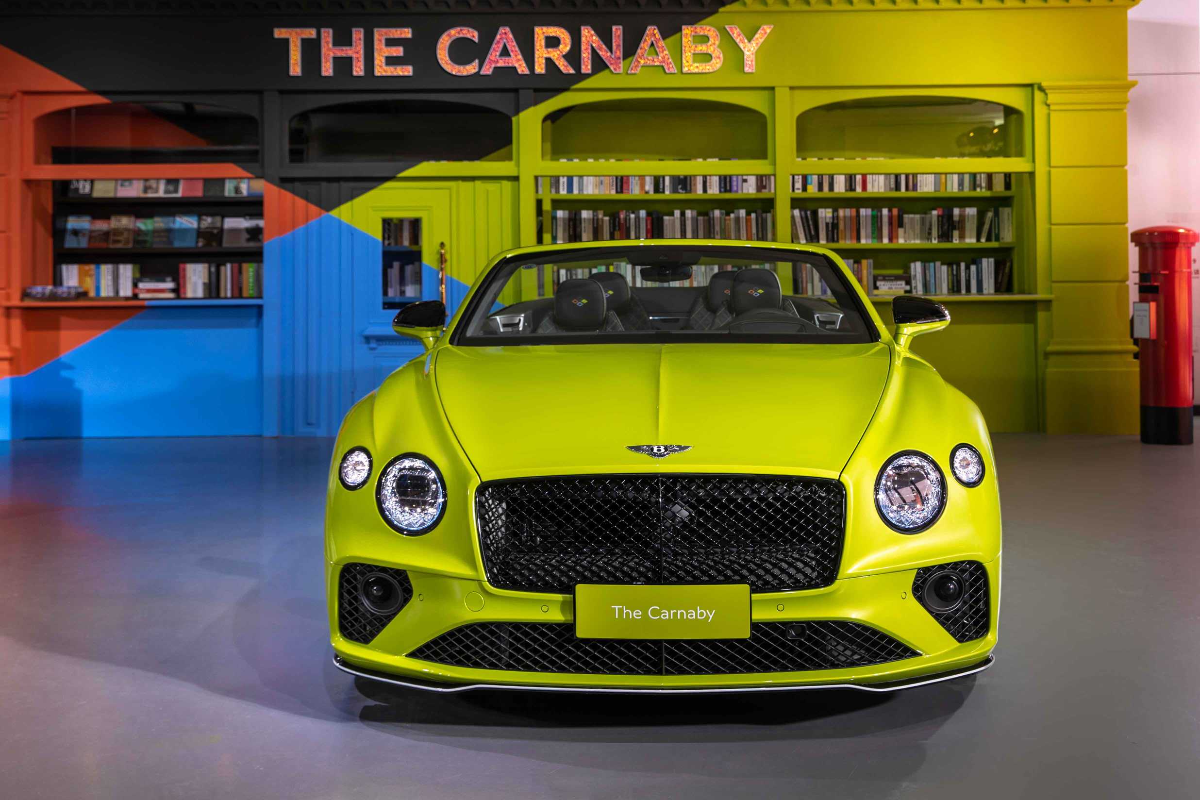 5.基于宾利欧陆GT敞篷版打造的The Carnaby车型（荧绿色）-1.jpg