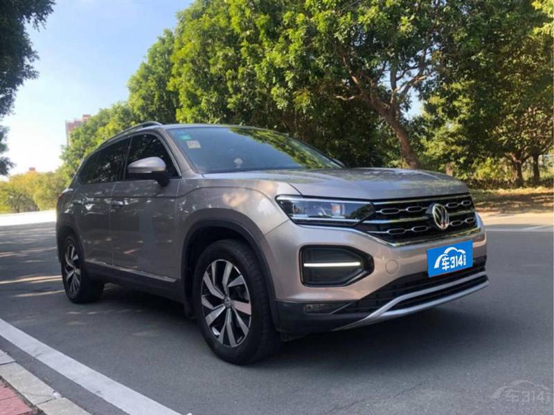 大众探岳对比问界M5：燃油对比新能源！