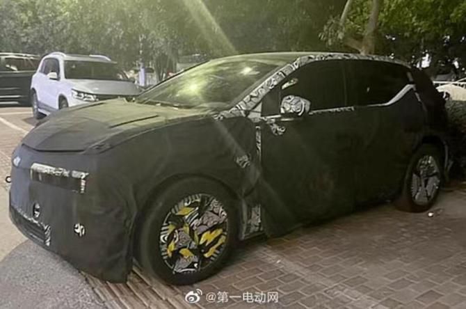 极氪小SUV2.jpg