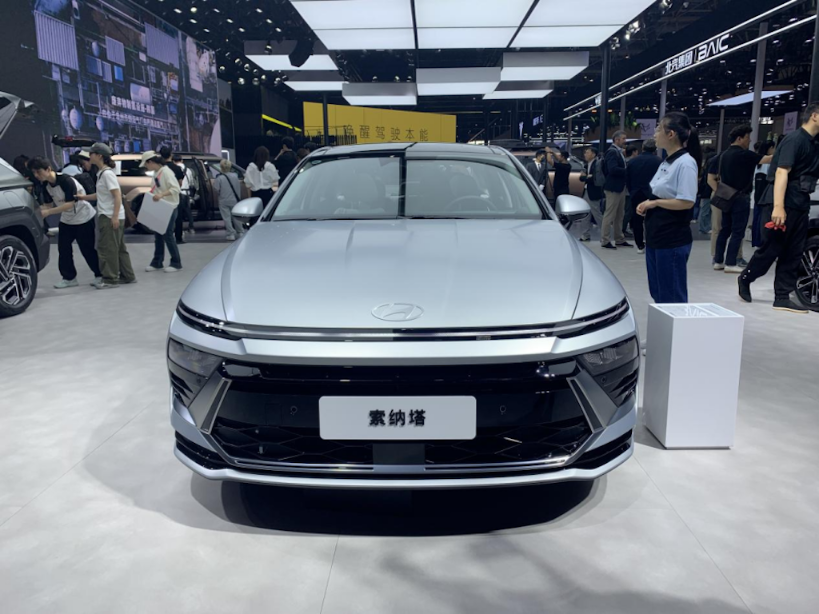 最狠合资B级车亮相北京车展，12万级的第十一代 索纳塔你顶得住吗？html467.png