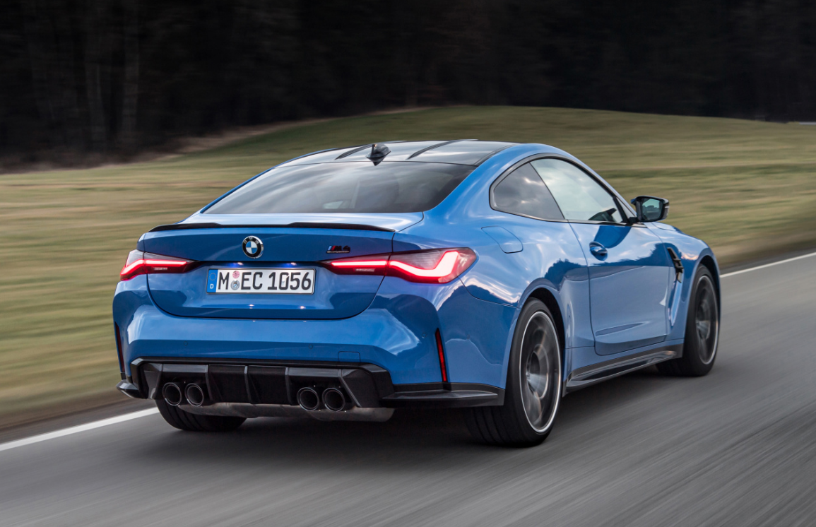 将于10月投产配30t引擎宝马m4gt4赛车官图发布