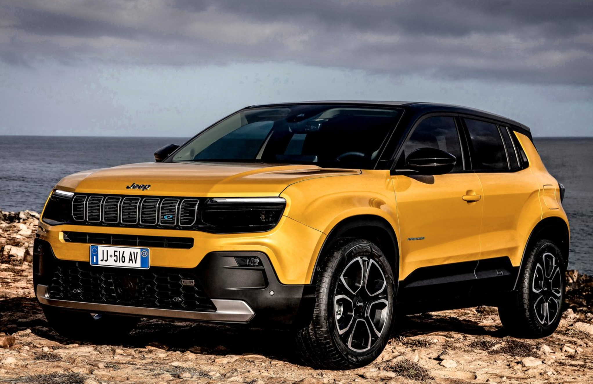 转型之作,jeep纯电suv avenger开启预售,3.95万欧元起_团车网