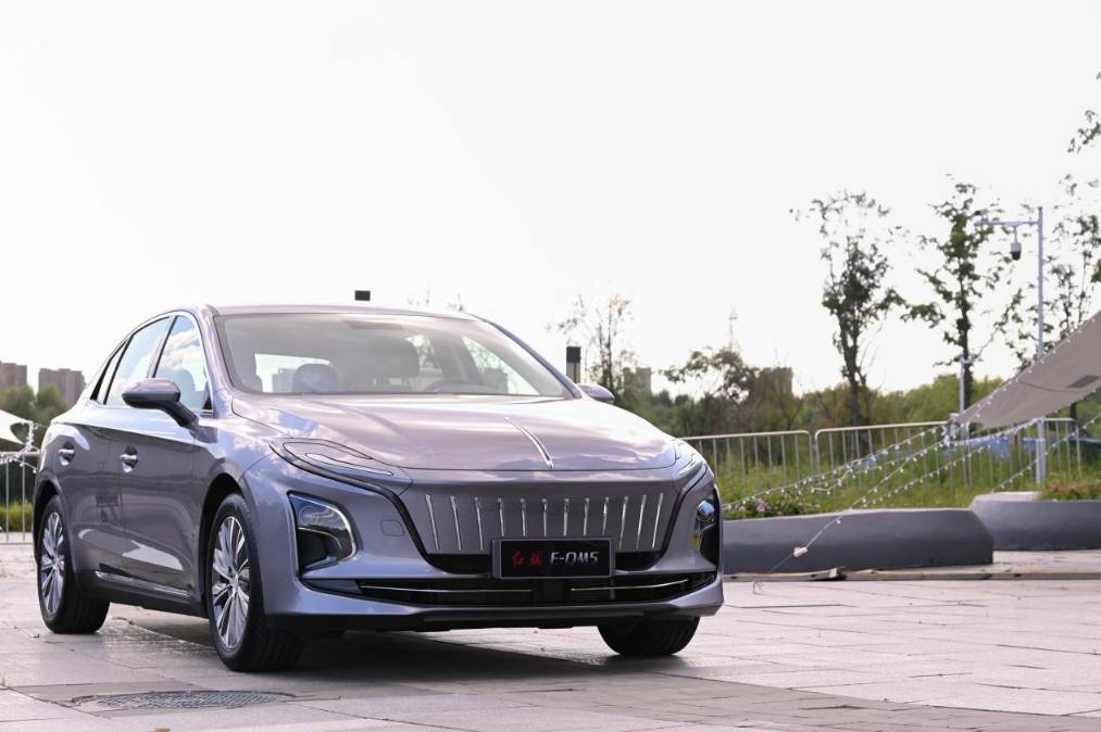 红旗eqm5新版本上市续航560公里售价有惊喜